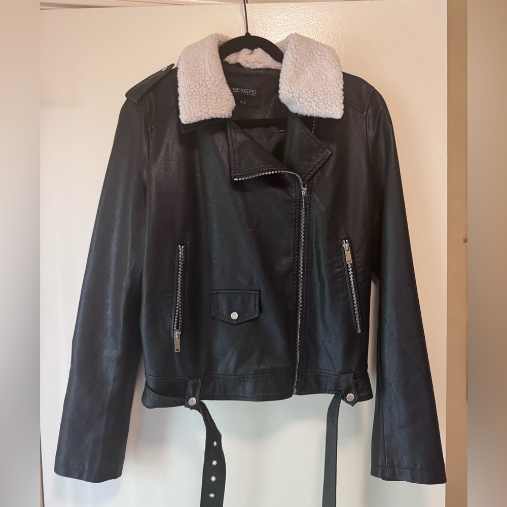 New Top Secrrt faux leather jacket. Size m (European 42)